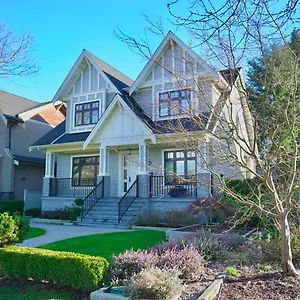  Guest house Balaclava Park House Close Ubc And Downtown Canada